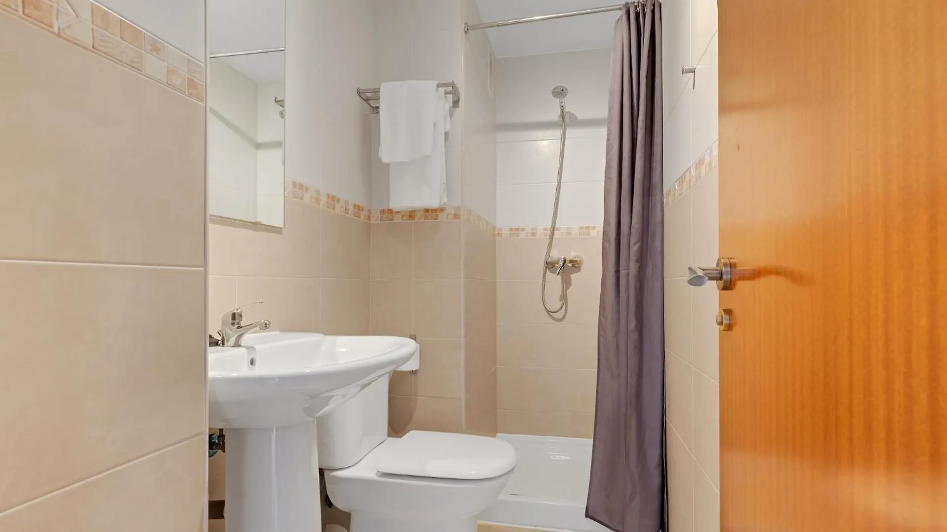 Modern Apartment With Pool In Fuengirola Spain